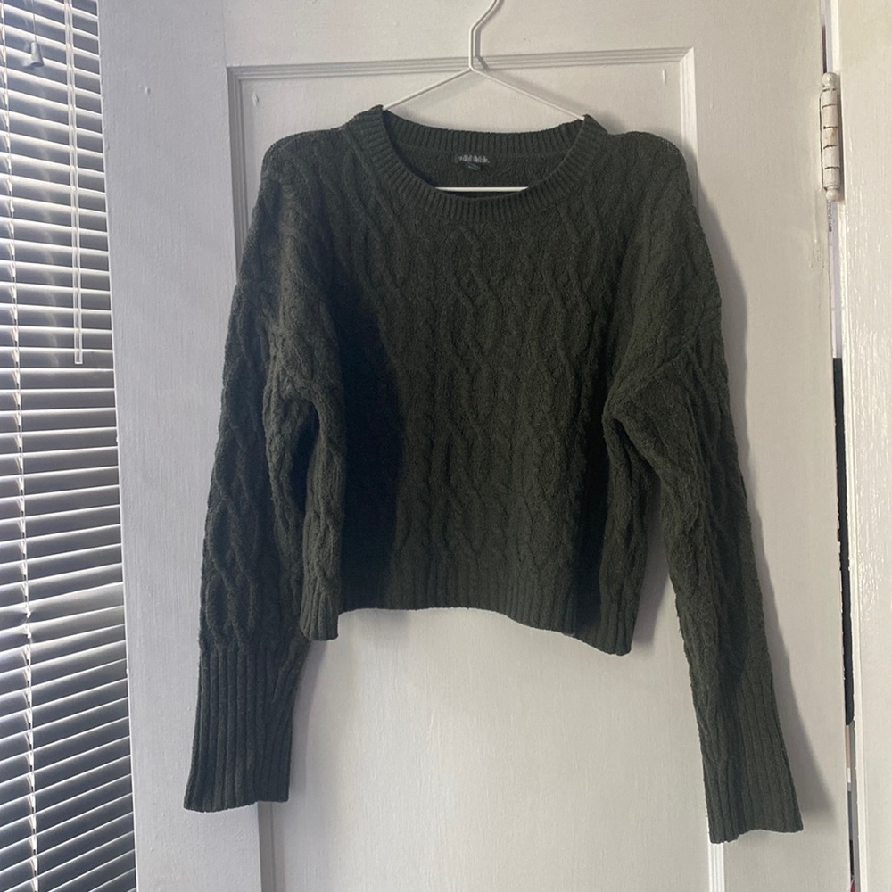 NWOT; Olive cropped sweater; size S